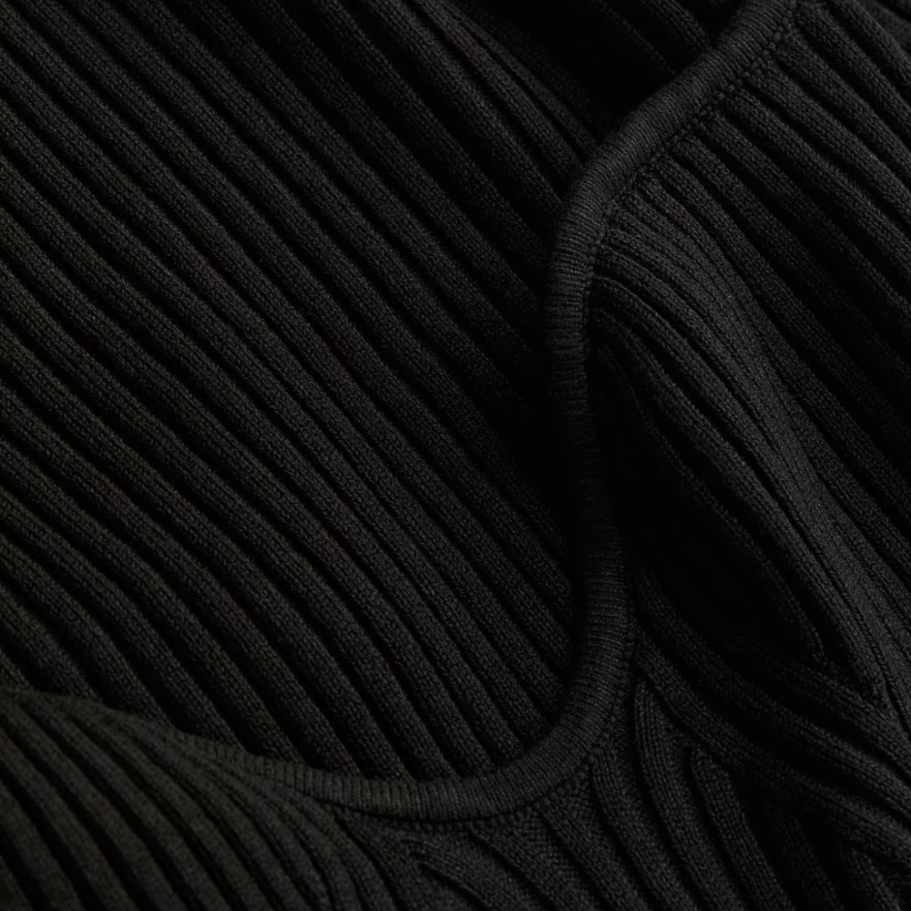 H&M Black Ribbed Knit Top - Picture 2 of 11